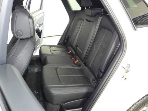 Used 2023 Audi Q3 2.0T Premium AWD/4WD image 21