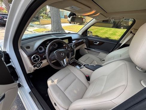 Used 2014 Mercedes-Benz GLK 350 4MATIC image 29
