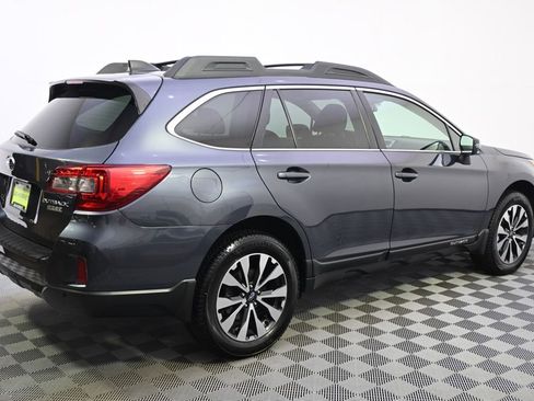 Used 2017 Subaru Outback 2.5i Limited AWD/4WD image 7