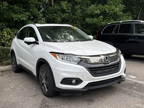 Used 2022 Honda HR-V EX image 1