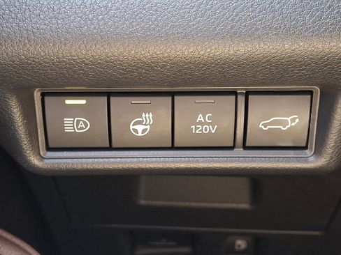 Used 2025 Toyota Grand Highlander AWD Hybrid image 27