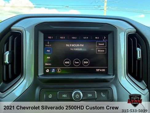 Used 2021 Chevrolet Silverado 2500 Custom w/ Custom Convenience Package AWD/4WD image 16