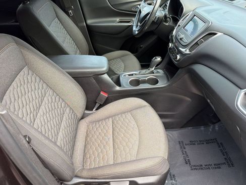 Used 2020 Chevrolet Equinox LT FWD image 22