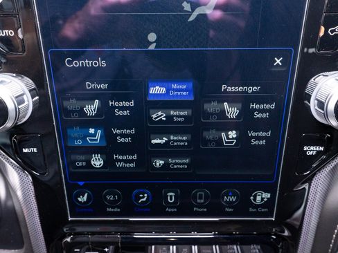 Used 2020 RAM 1500 Limited w/ Black Appearance Package AWD/4WD image 21