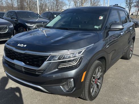 Used 2022 Kia Seltos SX w/ Sunroof Package image 5