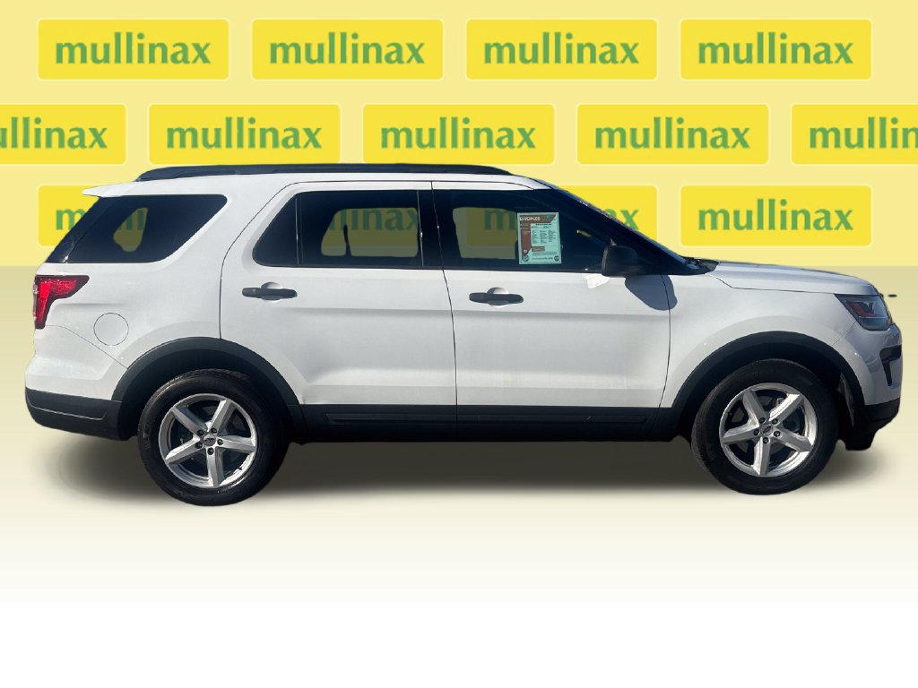 Used 2018 Ford Explorer FWD image 2