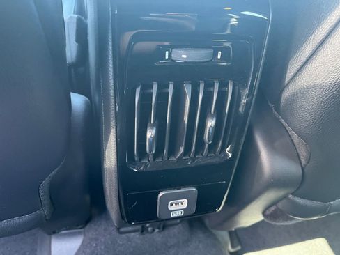 Used 2025 Jeep Compass Trailhawk AWD/4WD image 22