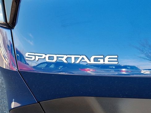 Used 2023 Kia Sportage EX image 30