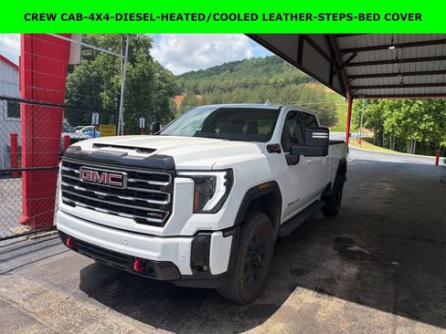 Used 2025 GMC Sierra 2500 AT4 AWD/4WD image 1