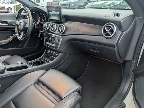 Used 2018 Mercedes-Benz CLA 250 image 13
