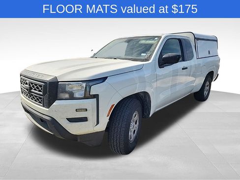 Used 2022 Nissan Frontier S RWD image 2