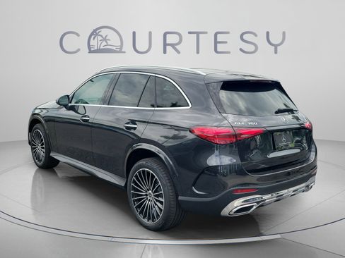 Certified 2026 Mercedes-Benz GLC 300 image 2
