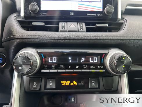 Used 2019 Toyota RAV4 Limited FWD image 15