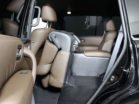 Used 2024 Nissan Armada Platinum w/ Captain's Chairs Package image 12