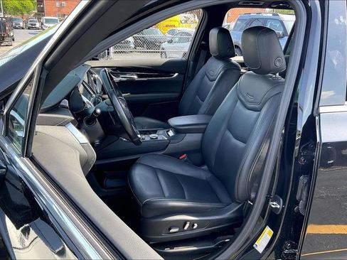 Used 2023 Cadillac XT6 Premium Luxury AWD/4WD image 24