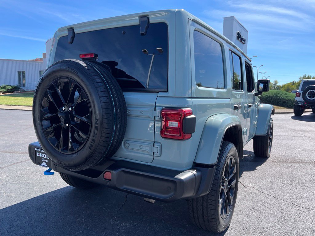 Used 2024 Jeep Wrangler Unlimited Sahara w/ Safety Group AWD/4WD image 61