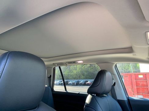 Used 2025 Toyota Grand Highlander AWD Hybrid image 20