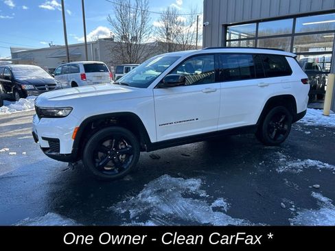 Used 2023 Jeep Grand Cherokee L Laredo image 8