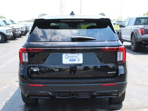 New 2026 Ford Explorer ST-Line w/ ST-Line Street Pack AWD/4WD image 4