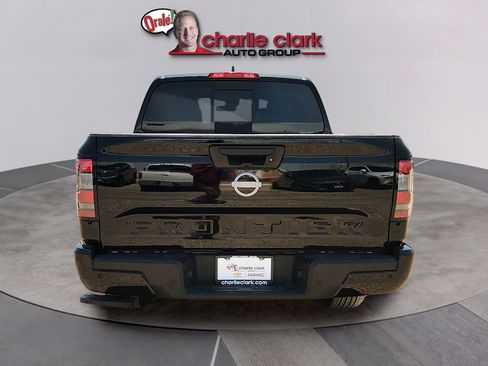 Used 2026 Nissan Frontier SV RWD image 4