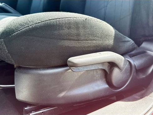 Used 2014 MAZDA MAZDA2 Sport FWD image 17