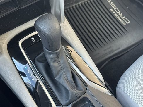 Used 2022 Toyota Corolla Cross L image 22