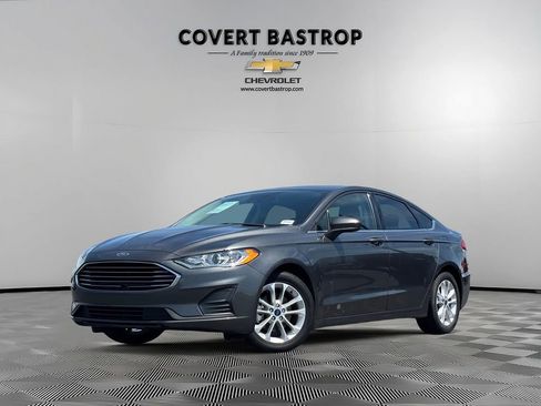 Used 2020 Ford Fusion SE FWD image 1