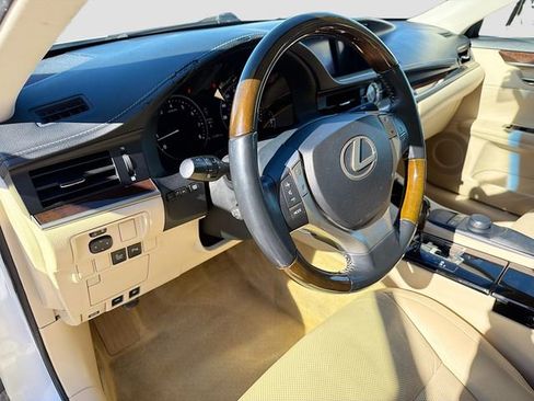 Used 2015 Lexus ES 350 image 9