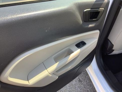 Used 2019 Ford Fiesta SE FWD image 16