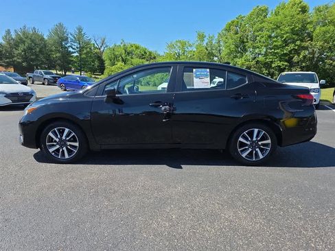 Used 2023 Nissan Versa SV FWD image 6