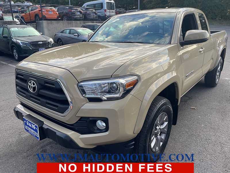 Used 2017 Toyota Tacoma SR5 w/ Tow Package AWD/4WD image 1