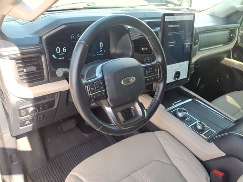 Used 2022 Ford Expedition Max Platinum AWD/4WD image 21