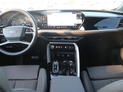 Used 2025 Audi Q5 Premium Plus image 29