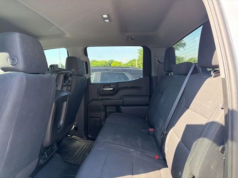 Used 2020 Chevrolet Silverado 1500 Custom w/ Custom Value Package AWD/4WD image 7