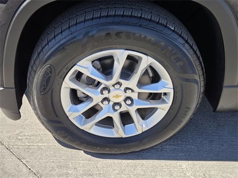 Certified 2020 Chevrolet Traverse LT image 9