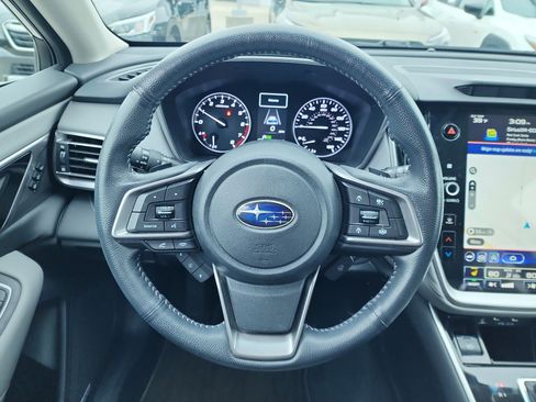 Used 2021 Subaru Outback Limited image 19