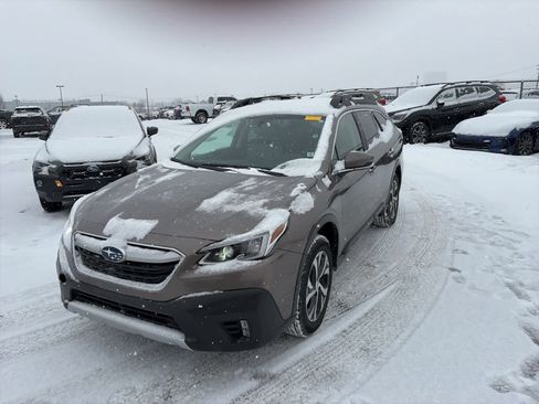 Used 2021 Subaru Outback Limited XT image 1
