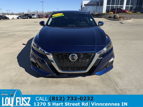 Used 2022 Nissan Altima 2.5 S image 2