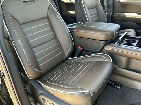 New 2026 GMC Yukon Denali Ultimate AWD/4WD image 29