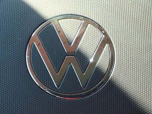 Certified 2025 Volkswagen Tiguan SE AWD/4WD image 25