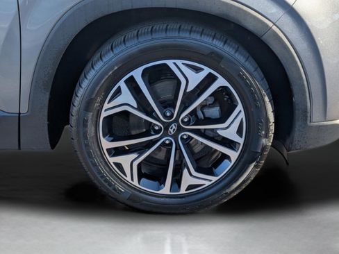 Used 2019 Hyundai Santa Fe Limited image 10