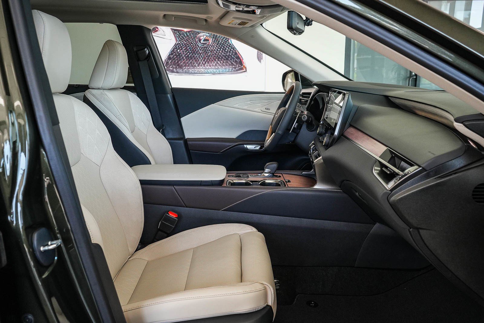 New 2026 Lexus RX 350 FWD w/ Convenience Package image 16