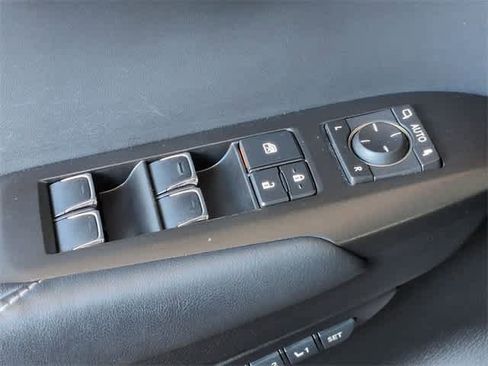 Used 2018 Lexus NX 300 FWD image 42