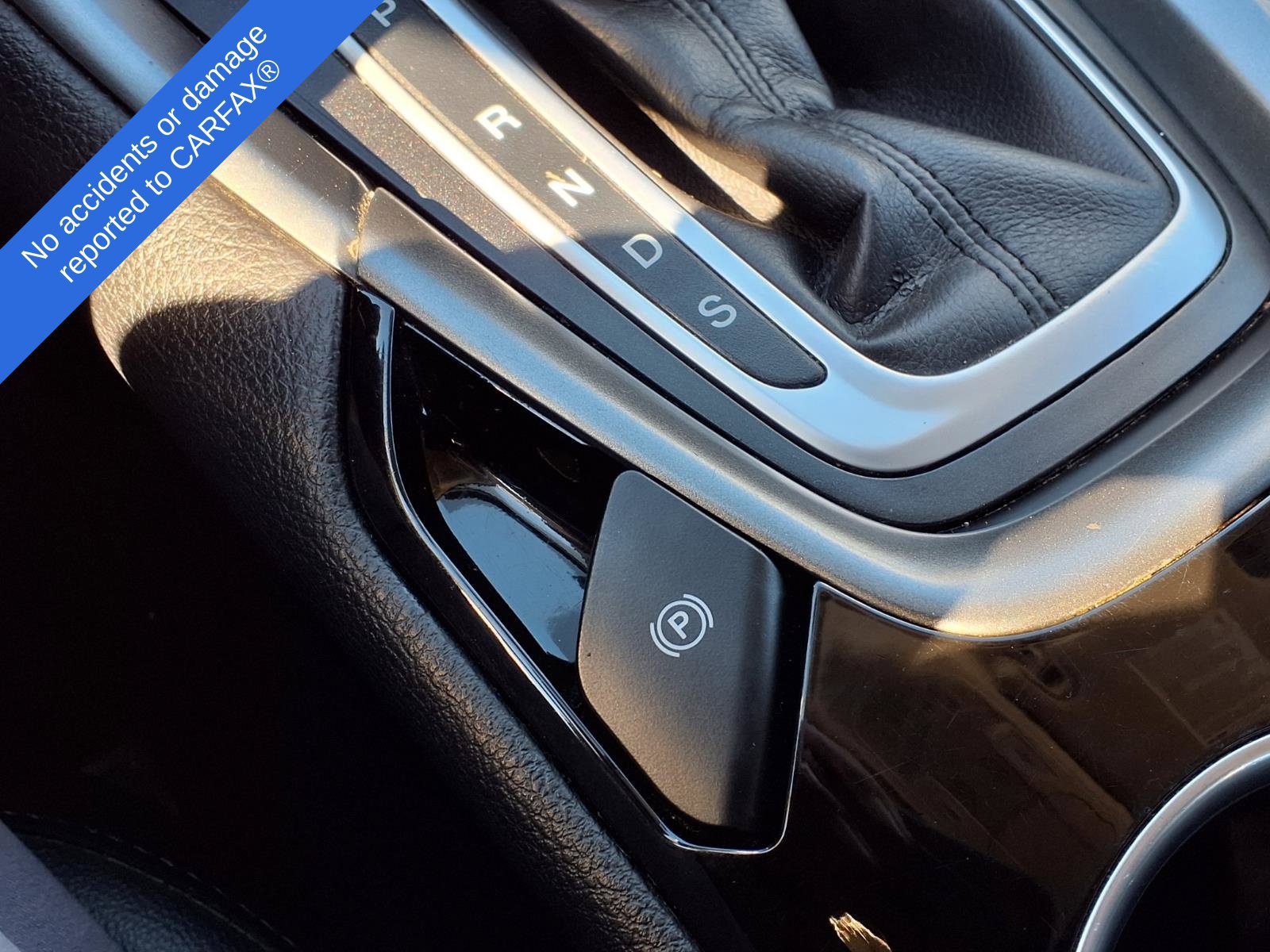 Used 2016 Ford Fusion Titanium FWD image 24