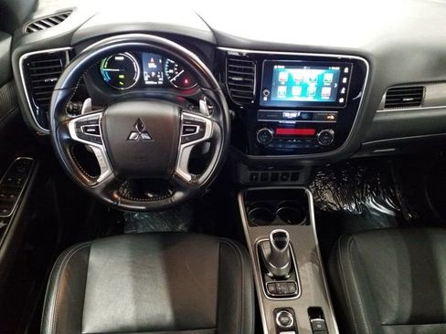 Used 2019 Mitsubishi Outlander SEL AWD/4WD image 3