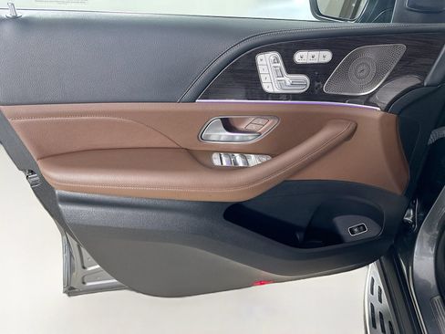 Used 2024 Mercedes-Benz GLS 450 4MATIC image 16