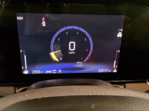Used 2025 Chevrolet TrailBlazer LT AWD/4WD image 22
