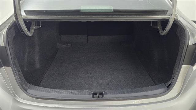 Used 2025 Toyota Corolla LE FWD image 17