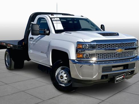 Used 2019 Chevrolet Silverado 3500 W/T image 2