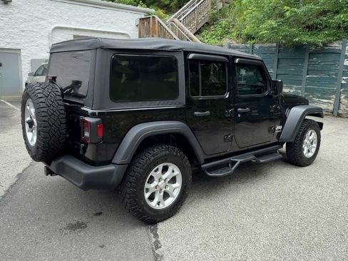 Used 2021 Jeep Wrangler Unlimited Sport AWD/4WD image 8